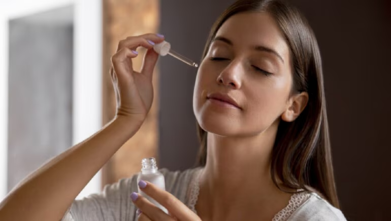 Best niacinamide serum for oily skin. Image courtesy: Freepik